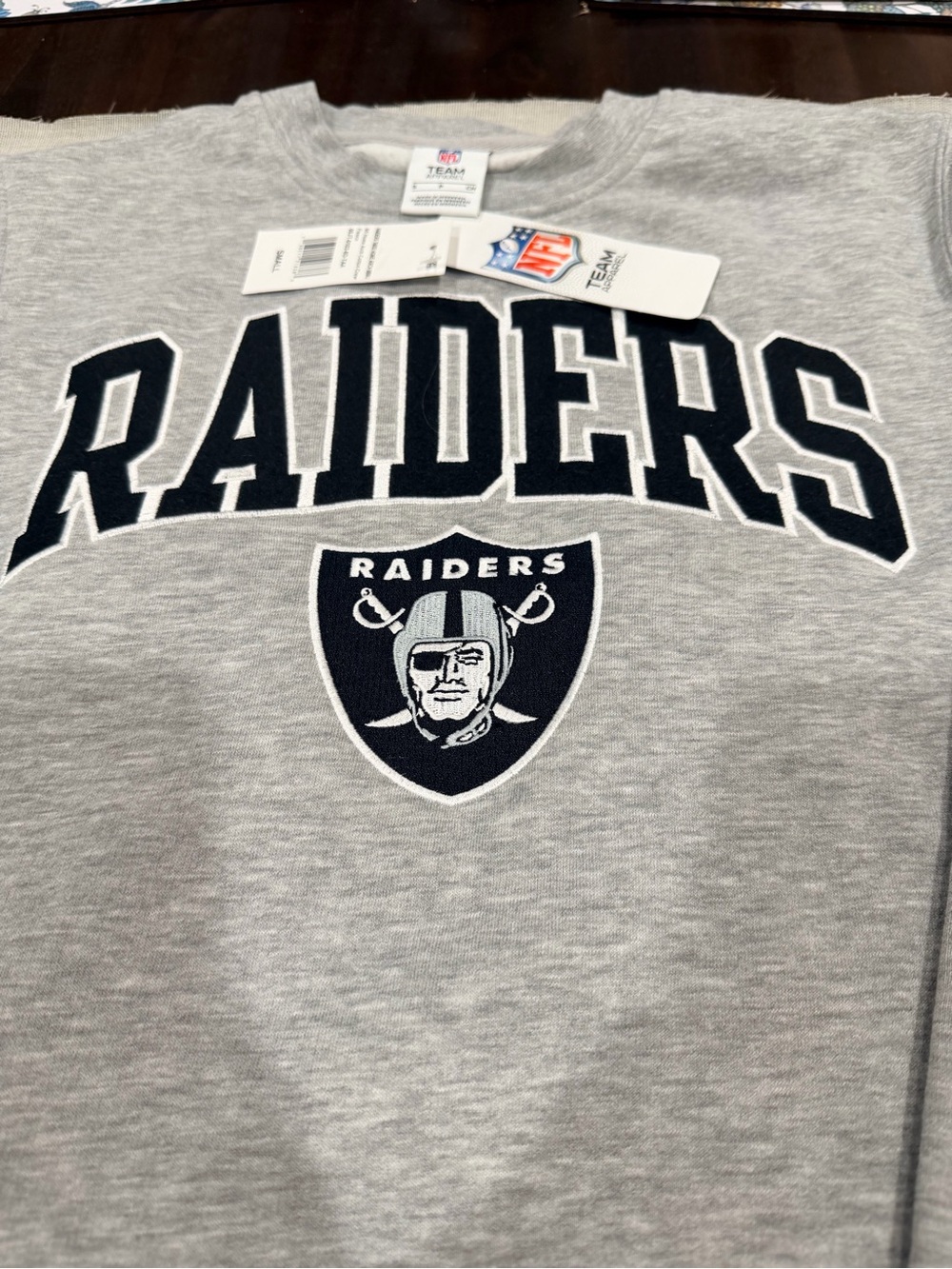 New…NFL Raiders Crewneck Sweatshirt